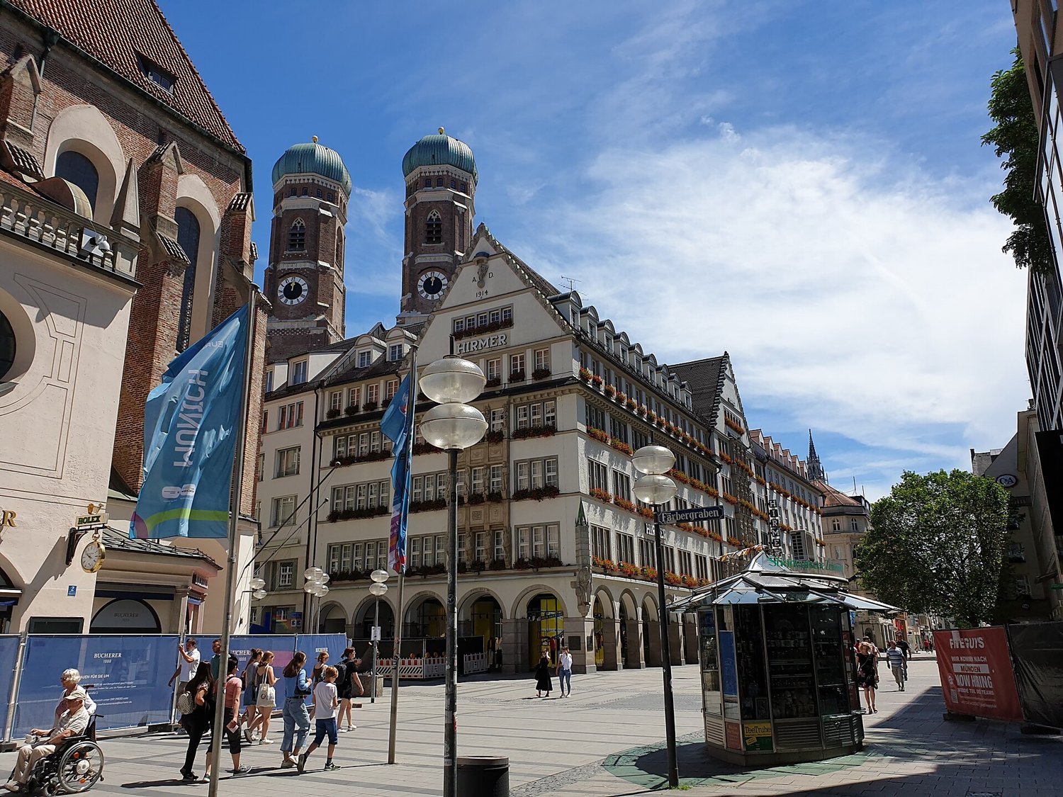 Kaufingerstrasse with the towers of the Frauenkirche behind