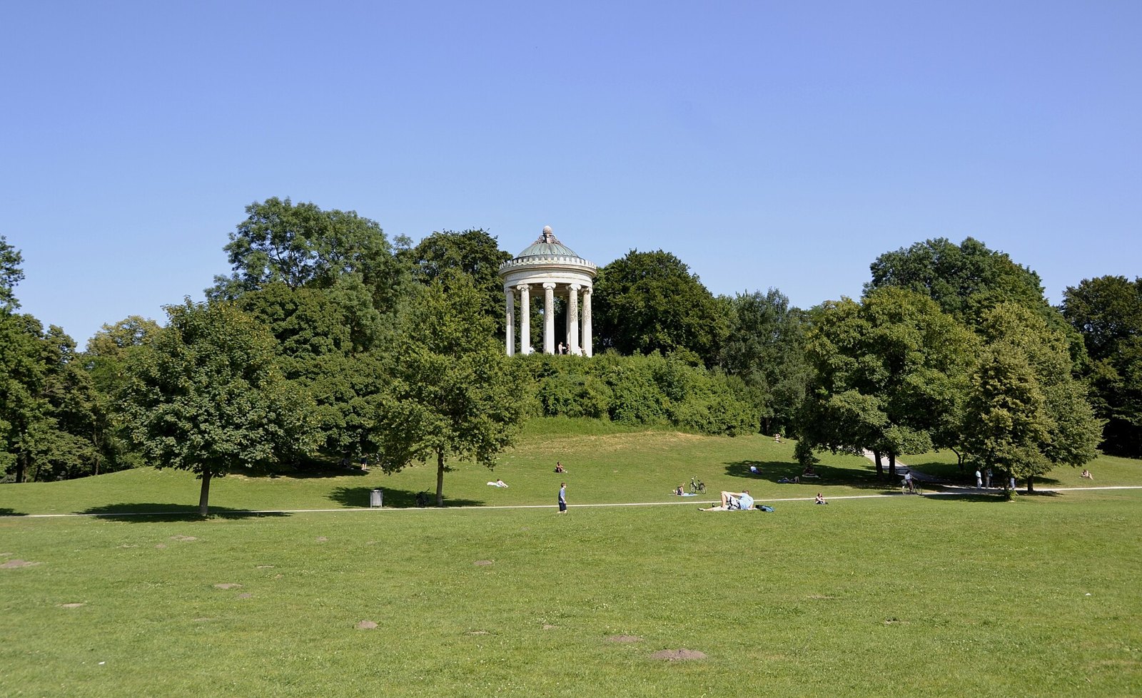 The Monopteros and open lawn in Munich's Englischer Garten