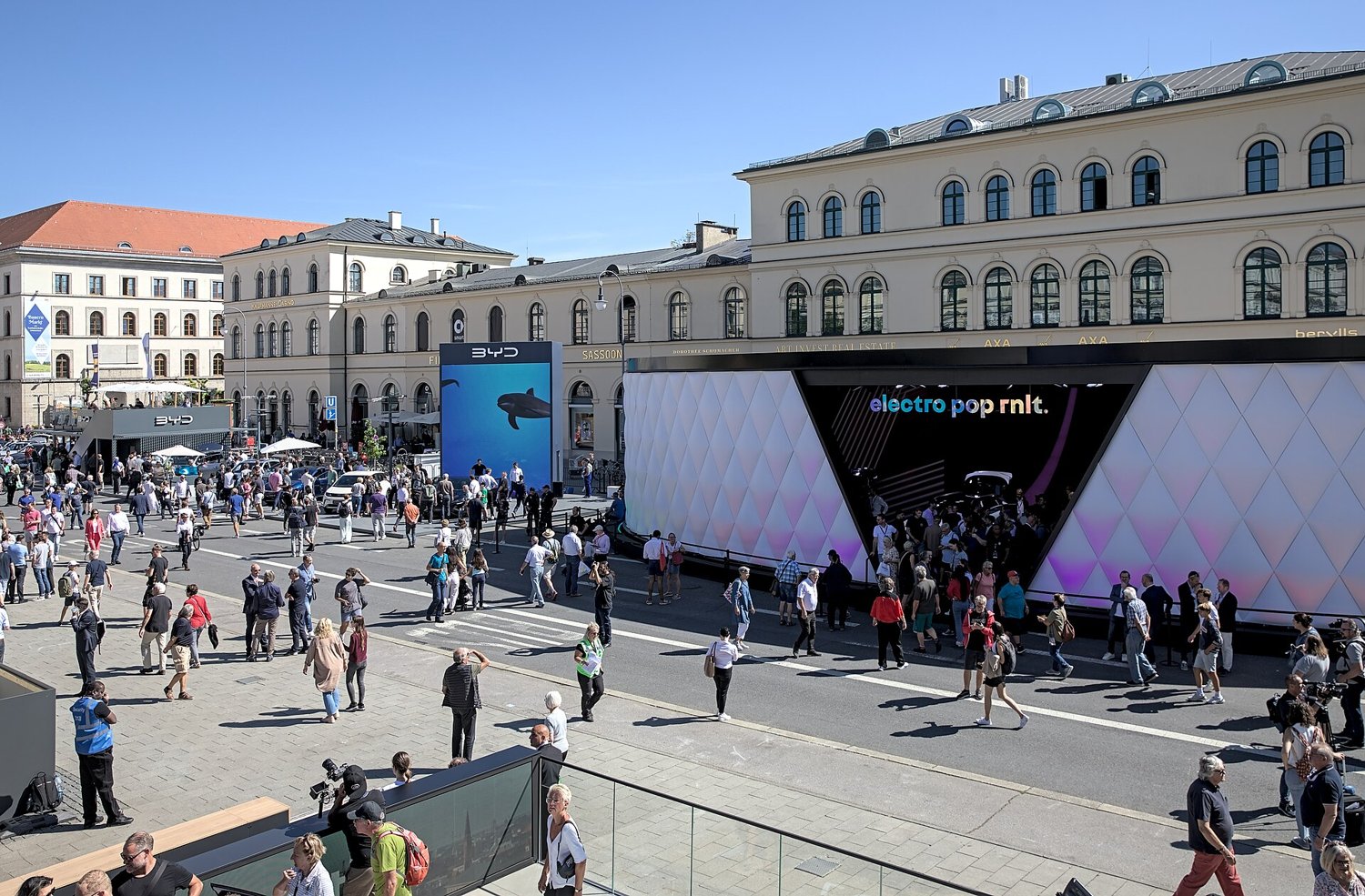 Crowds on Odeonsplatz in central Munich
